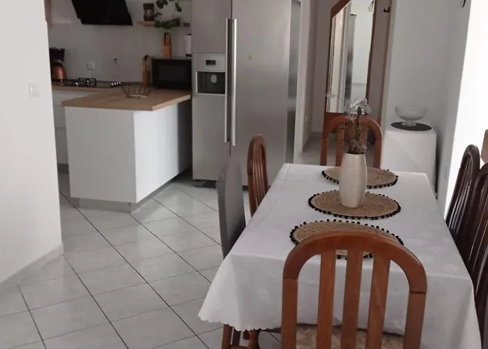 In Primosten- Dalmatien By Interhome Primošten